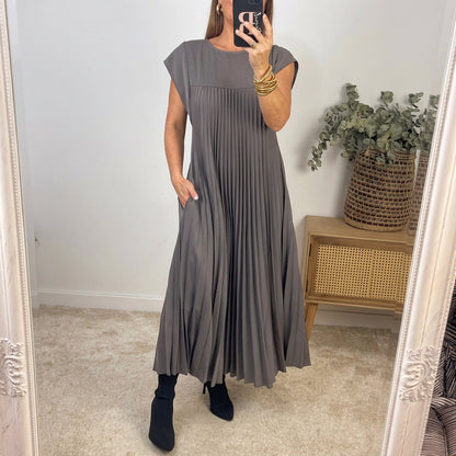 Ana - Vestido de Conforto Atemporal