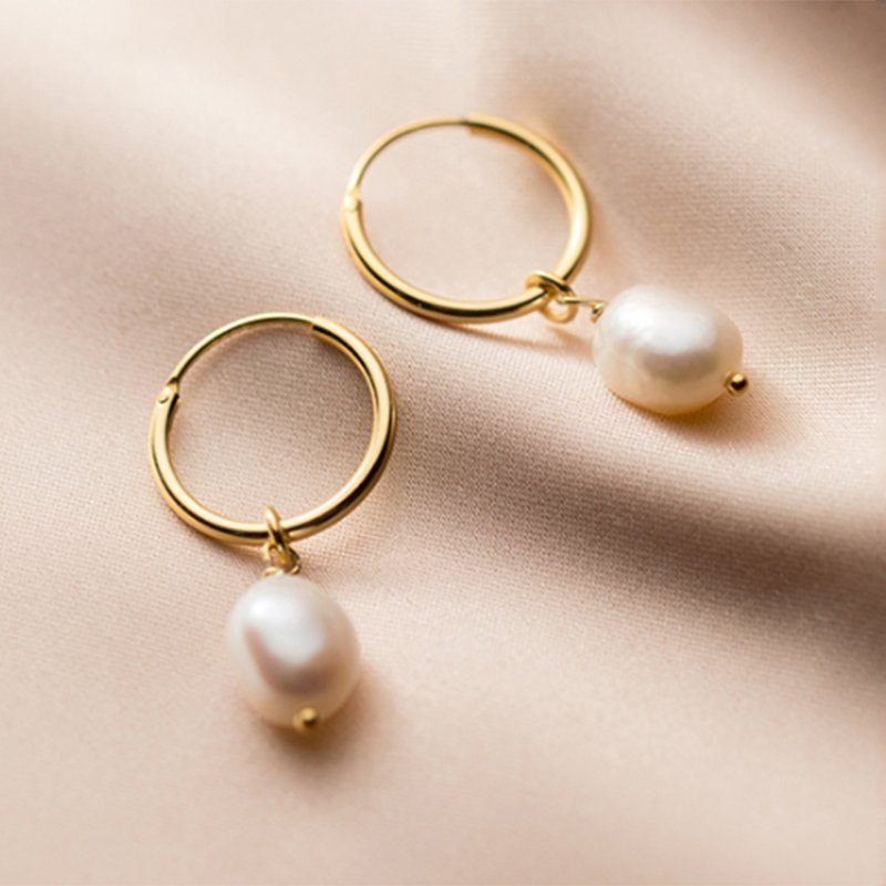Orecchini di perle Isabel - - allthingspearl Animal&nature AV5&6 AV7 AV7+W AV7+W+AUG23 AV7+W+AUG23+SEP23 Best-SellingQ322 BestsellingQ123 BestsellingQ422 Drop earrings EverydayEssentials gold highquality Holiday Edit Hoops HYPOALLERGENIC isabel jewelry mge Minimal MINIMALISTIC Nature new_for_google newarrivalsoctober orecchini orecchini perle Pearl perle pink price29 Small&Simple Special&Wedding Specialoccasionjewelry ThoughtfulGifts - Concept Palermo