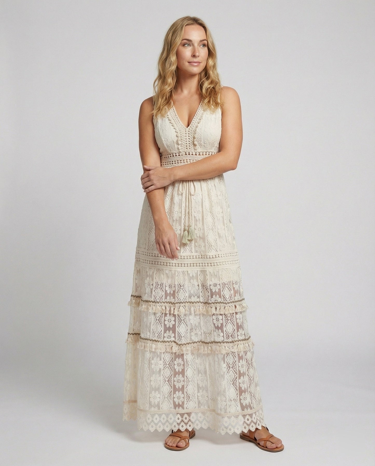 Heidi-Mode | Anmutiges Boho-Spitzenkleid für Den Sommer
