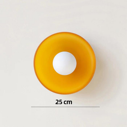Gelbe Schale aus Keramik, 25 cm Durchmesser, moderne Küchendekoration, minimalistisch.