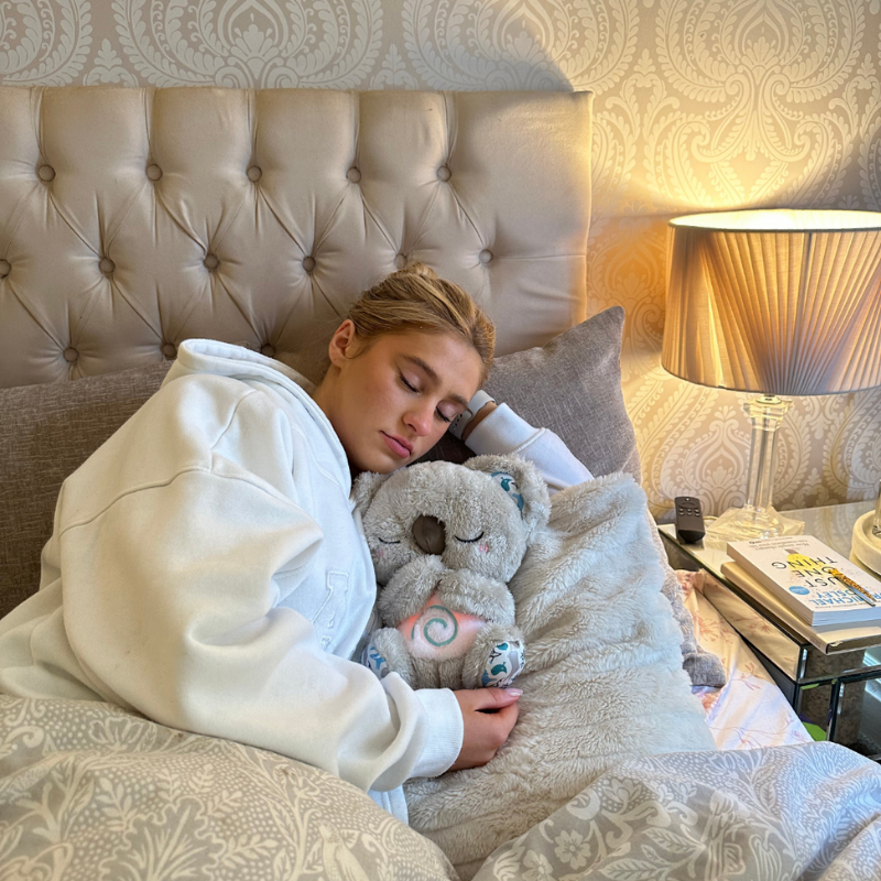 CalmiBear – Soothing Comfort Cuddle for Relaxation
