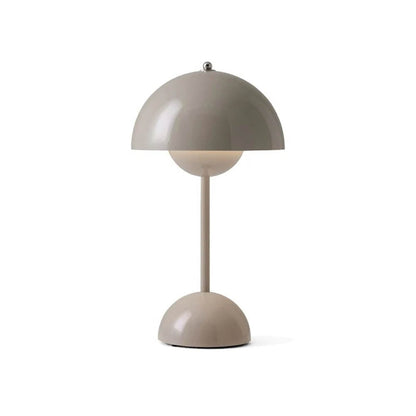 Trådløs Sengelampe med LED – Stilrent Design og Blødt Lys