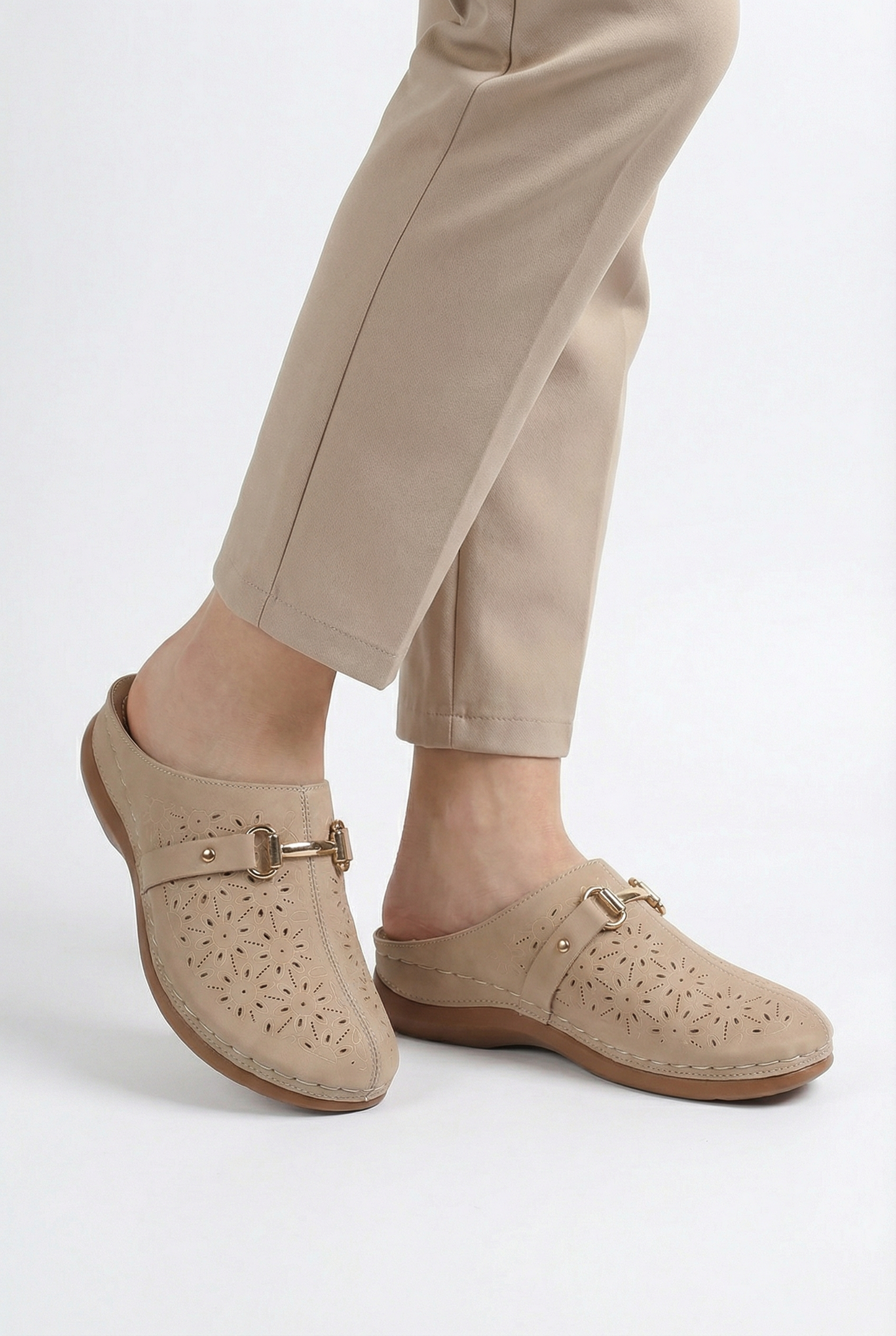 Women Lightweight Outdoor Slippers - Comfortable Design for Summer