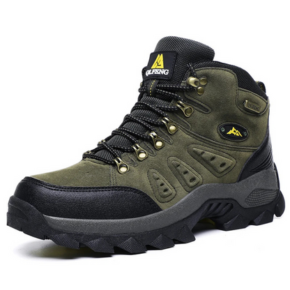 Robust hiking boots for men