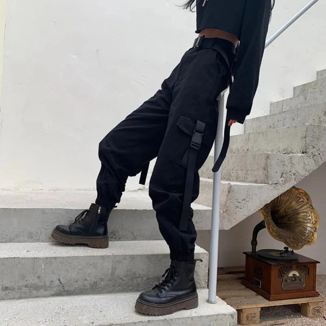 Hoch geschnittene Hose – Cargo-Hose im Utility-Stil für Damen