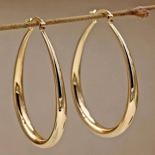 Limited-Edition Vintage Gold Earrings — Timeless Glamour