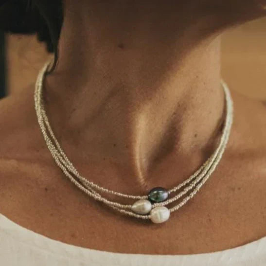 Divifa Antique Lustre Necklace in Gold-Plated stainless steel