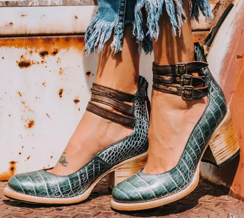 Women's Buckle Strap Block Heel Shoes