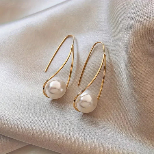 Eleganti Orecchini Pendenti con Perle