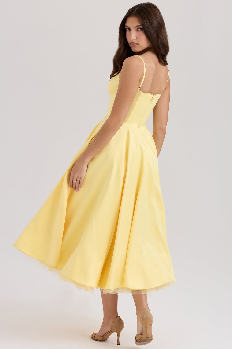 Arestina - Rochie din tul la modă