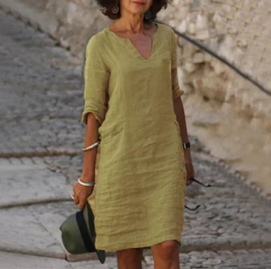 Bérénice – Robe midi à col en V et manches trois-quarts femme