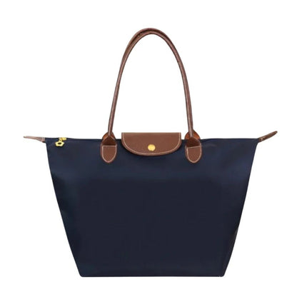 Elegante Handtasche mit Goldakzenten für jeden Tag