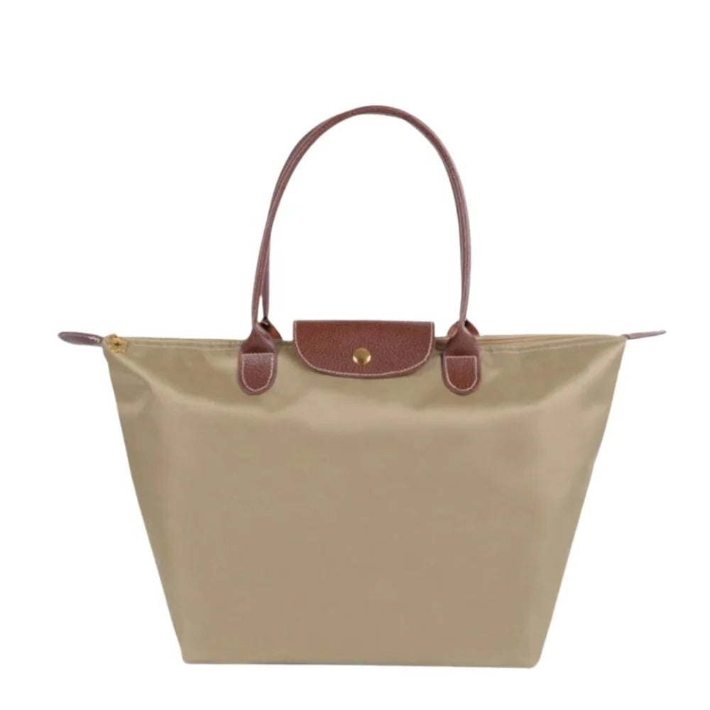 Elegante Handtasche mit Goldakzenten für jeden Tag