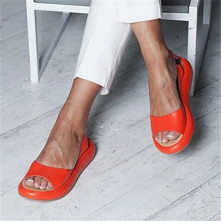 Bequeme Slipper mit Offener Zehenpartie und Elastischem Riemen