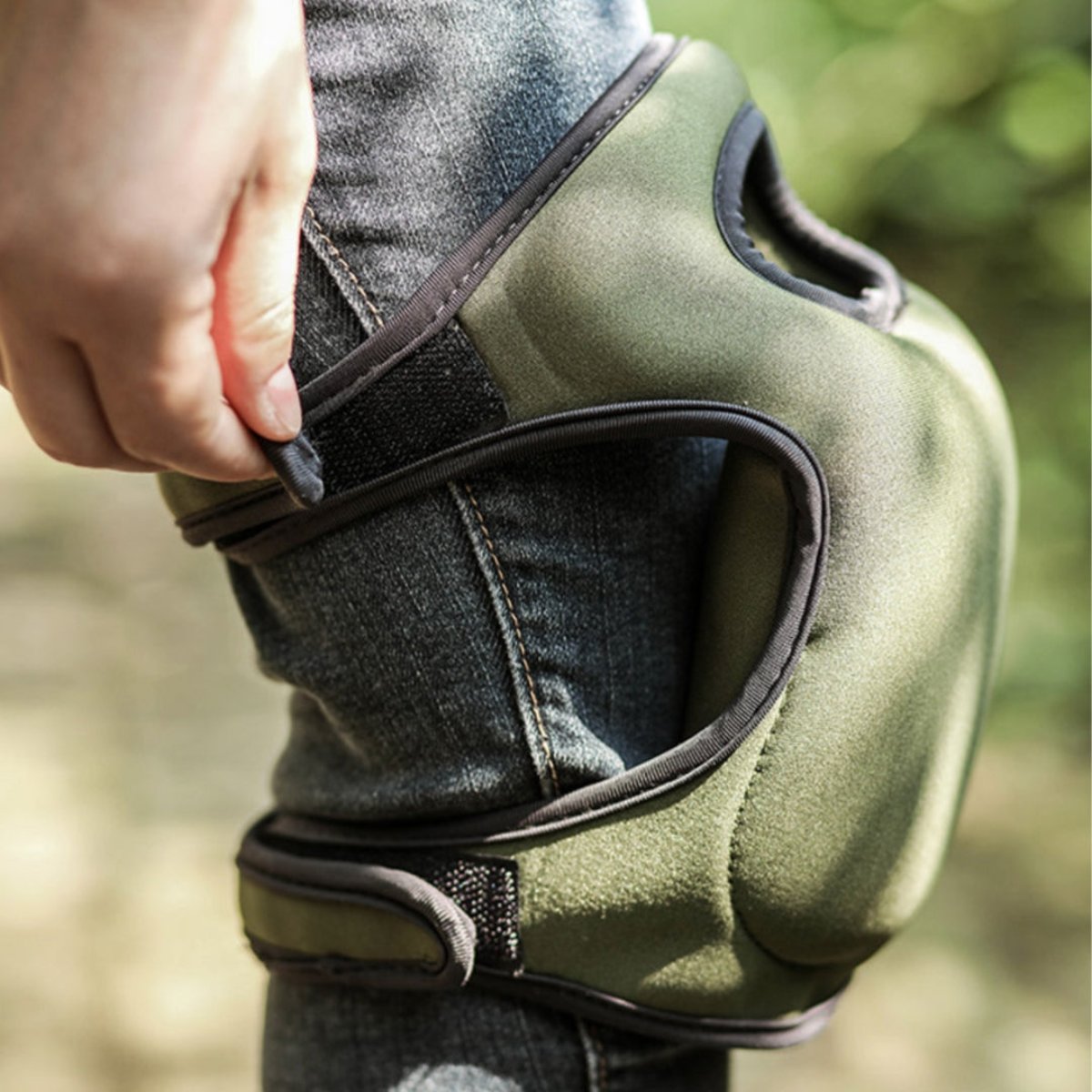 Knieschoner für Gartenarbeiten zur Schonung der Knie