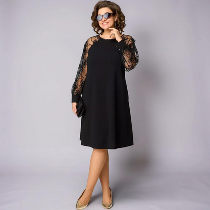 Justyna – Elegancka sukienka z koronkowymi rękawami