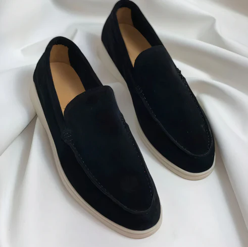 Suedeslippers med gummisål