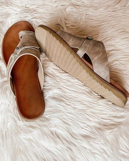 Women’s Comfortable Sandals – Adjustable Strap Lightweight Supportive Everyday Summer Footwear