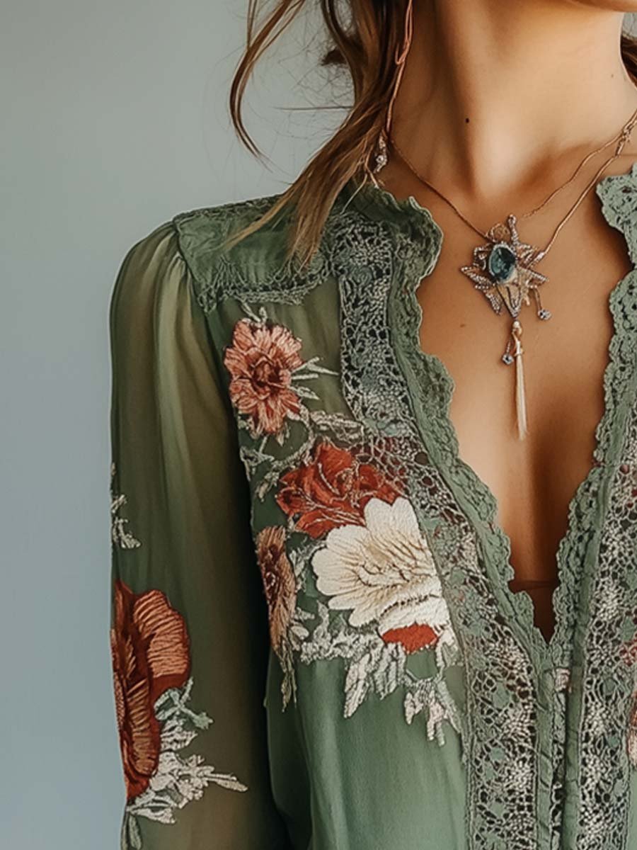 BOHEMIAN | Spitzenbluse mit Blumenmuster