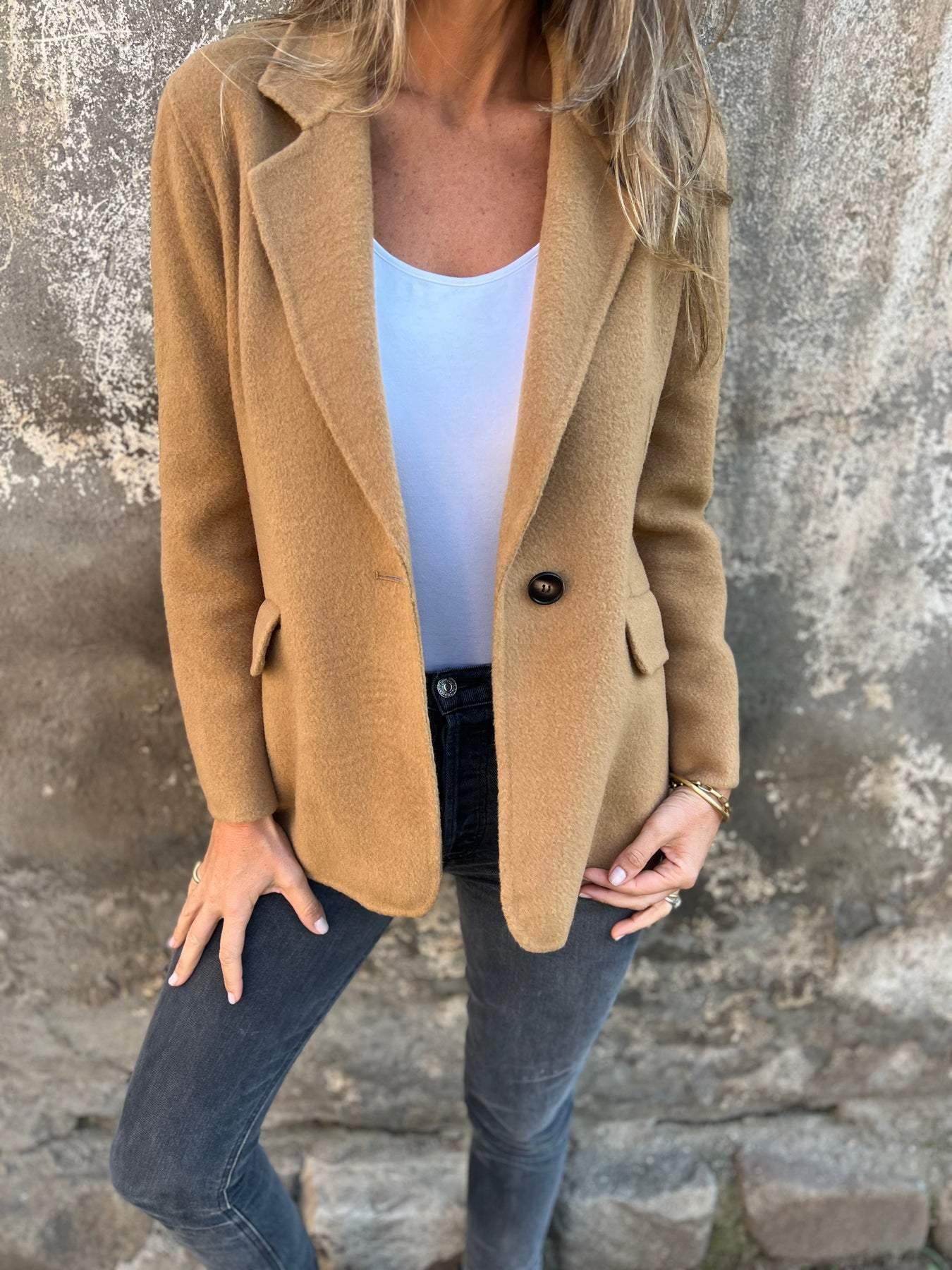 Sophia - Stilfuld langærmet blazer med lukning med én knap | Elegant hverdagskomfort | Poleret afslappet pasform | Alsidig arbejds- og fritidsstil