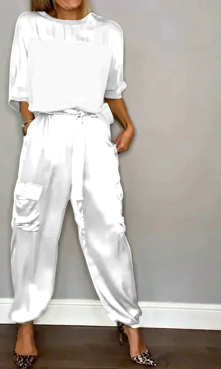 Stilfull och luftig satin jumpsuit för damer för speciella tillfällen – Yasmina