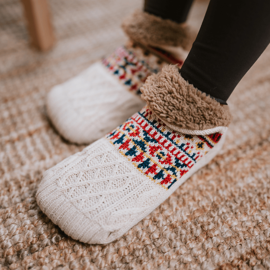 Zailora - Plush-Lined Grip Socks