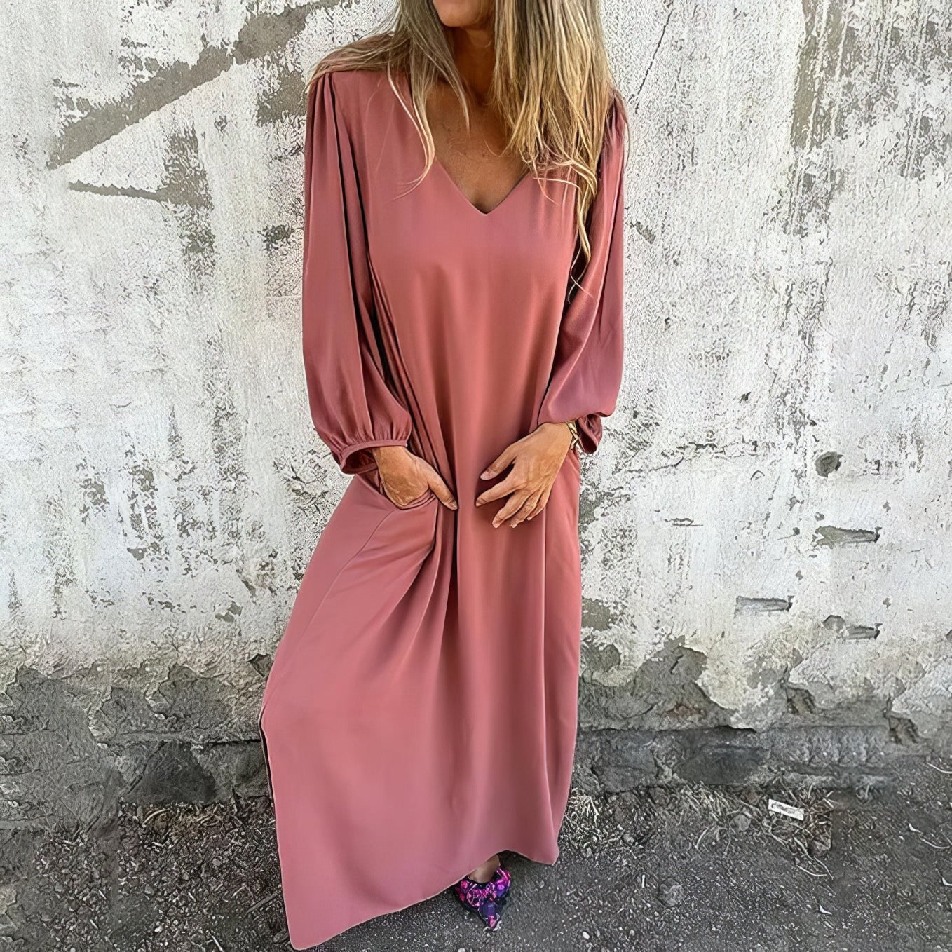 Flowing Maxi Dress with Pockets