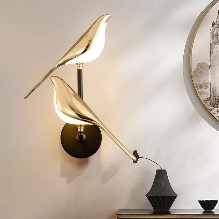 Malo | Moderne Vogel Wandlamp – Luxe Goudkleurig Design met Energiezuinige LED