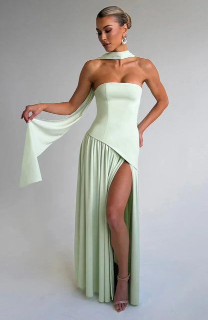 VESTIDO LARGO ASIMÉTRICO CUELLO HALTER - Veska 