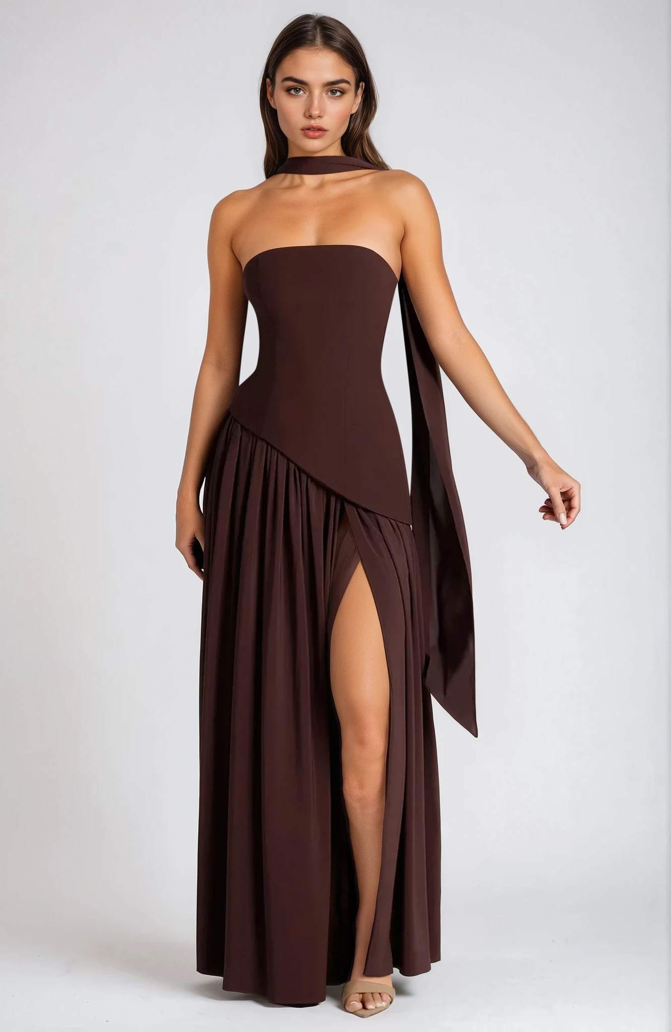 VESTIDO LARGO ASIMÉTRICO CUELLO HALTER - Veska 