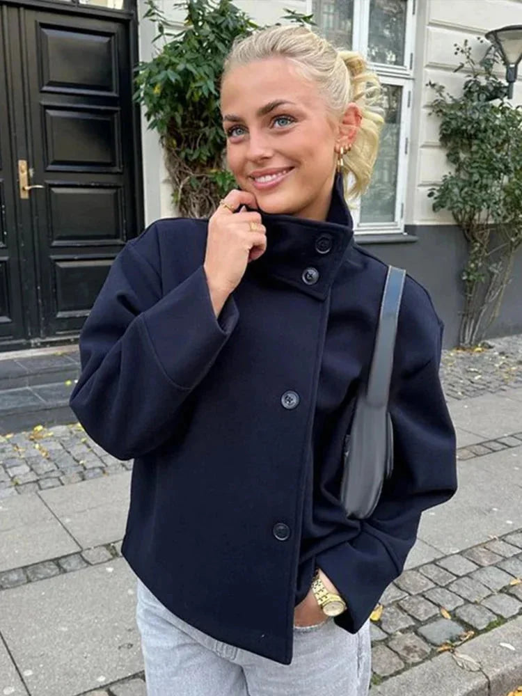 Women's short coat with buttons and stand-up collar