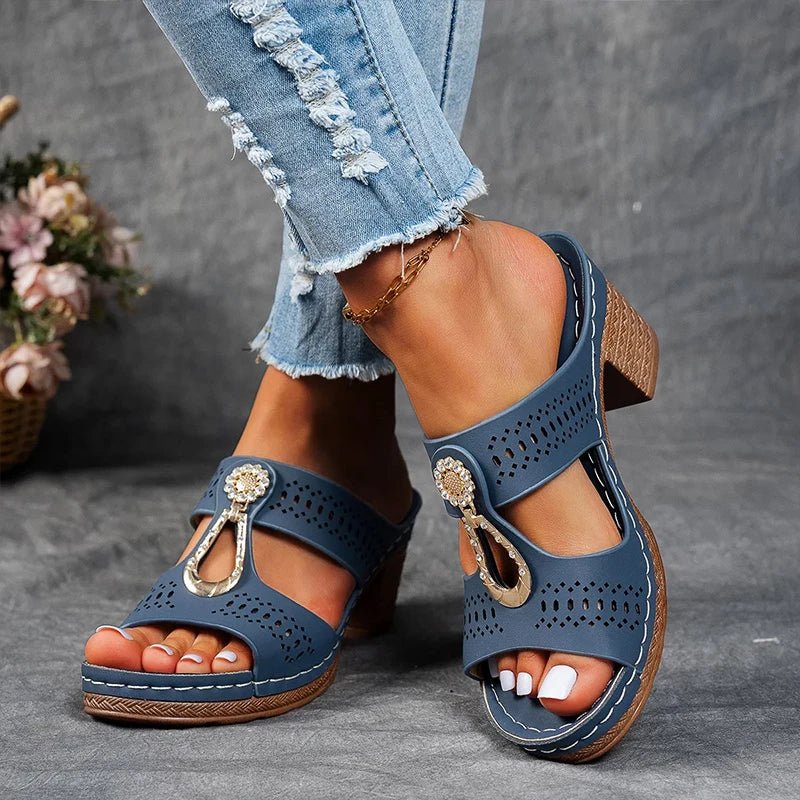 COROLIE CHIC AND COMFORTABLE SUPPORTIVE SANDALS