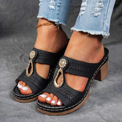 Faith | chic and comfortable orthopedic sandals
