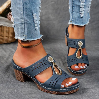COROLIE CHIC AND COMFORTABLE SUPPORTIVE SANDALS