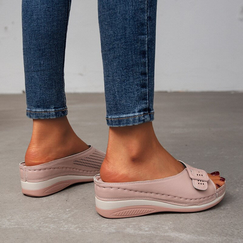MariaComfort™ Fashionable wedge sandals