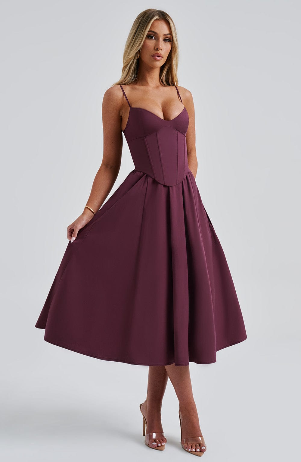 Maileen – Elegantne midi kleit