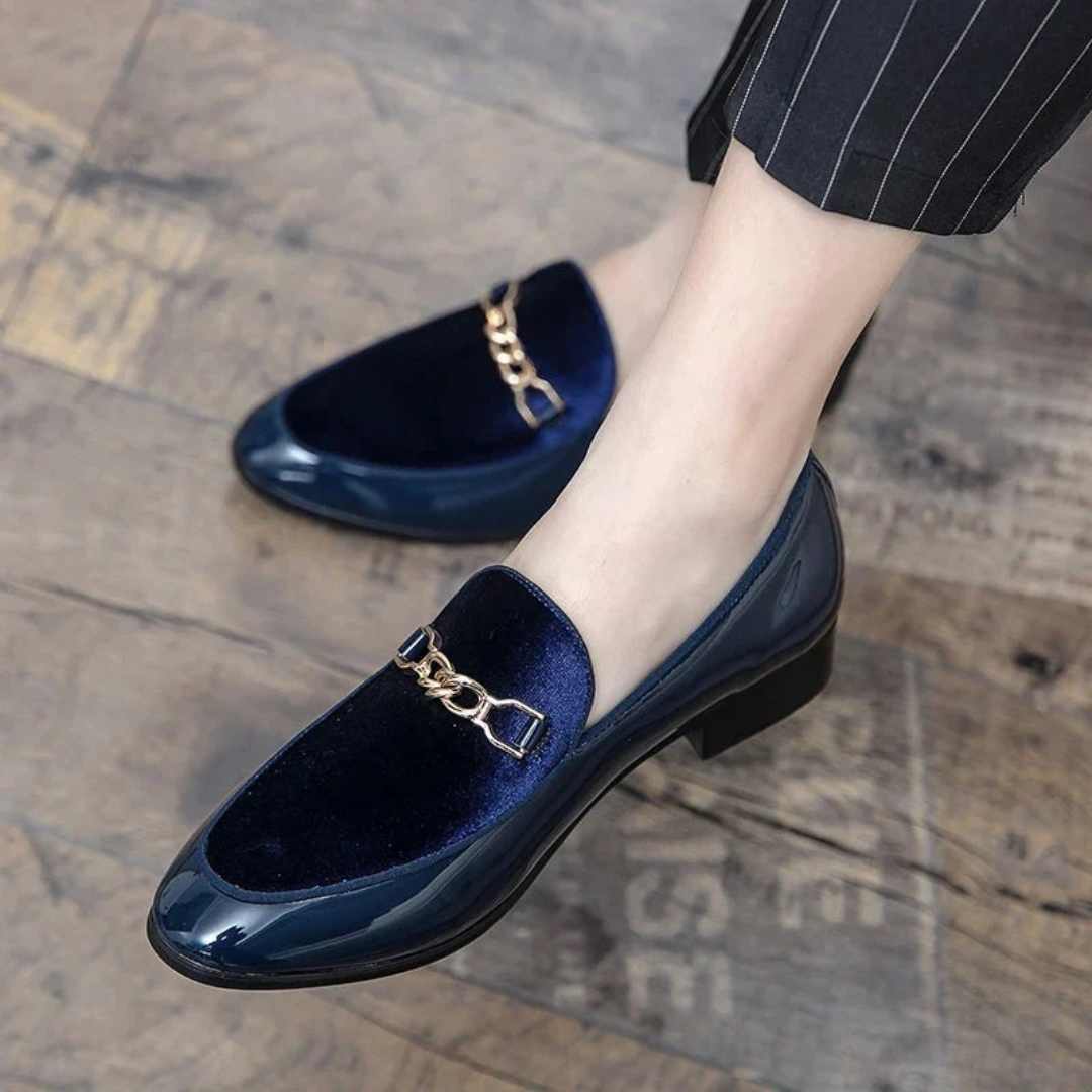 Martina | Damen Klassische Slip-On Loafer Kette