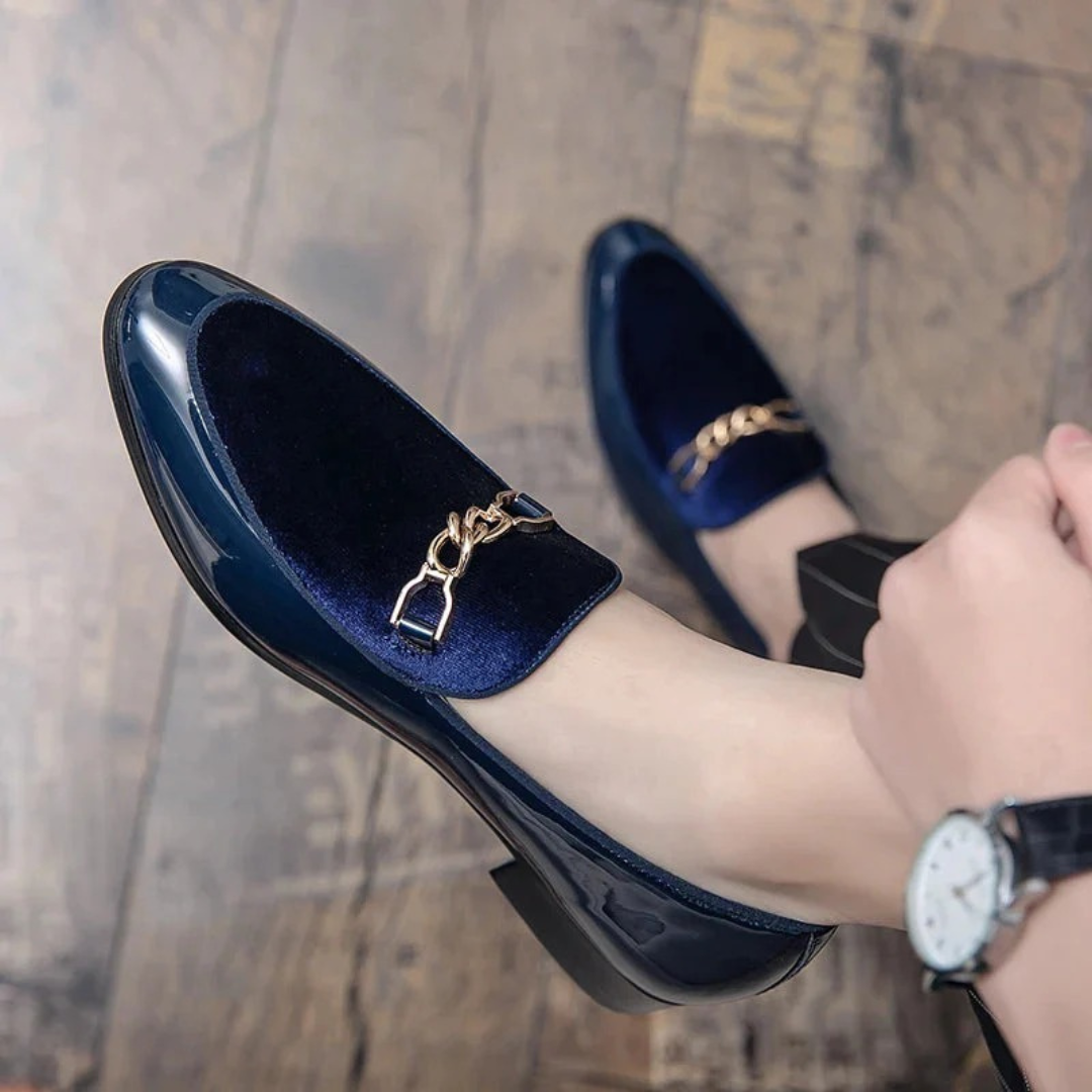 Martina | Damen Klassische Slip-On Loafer Kette