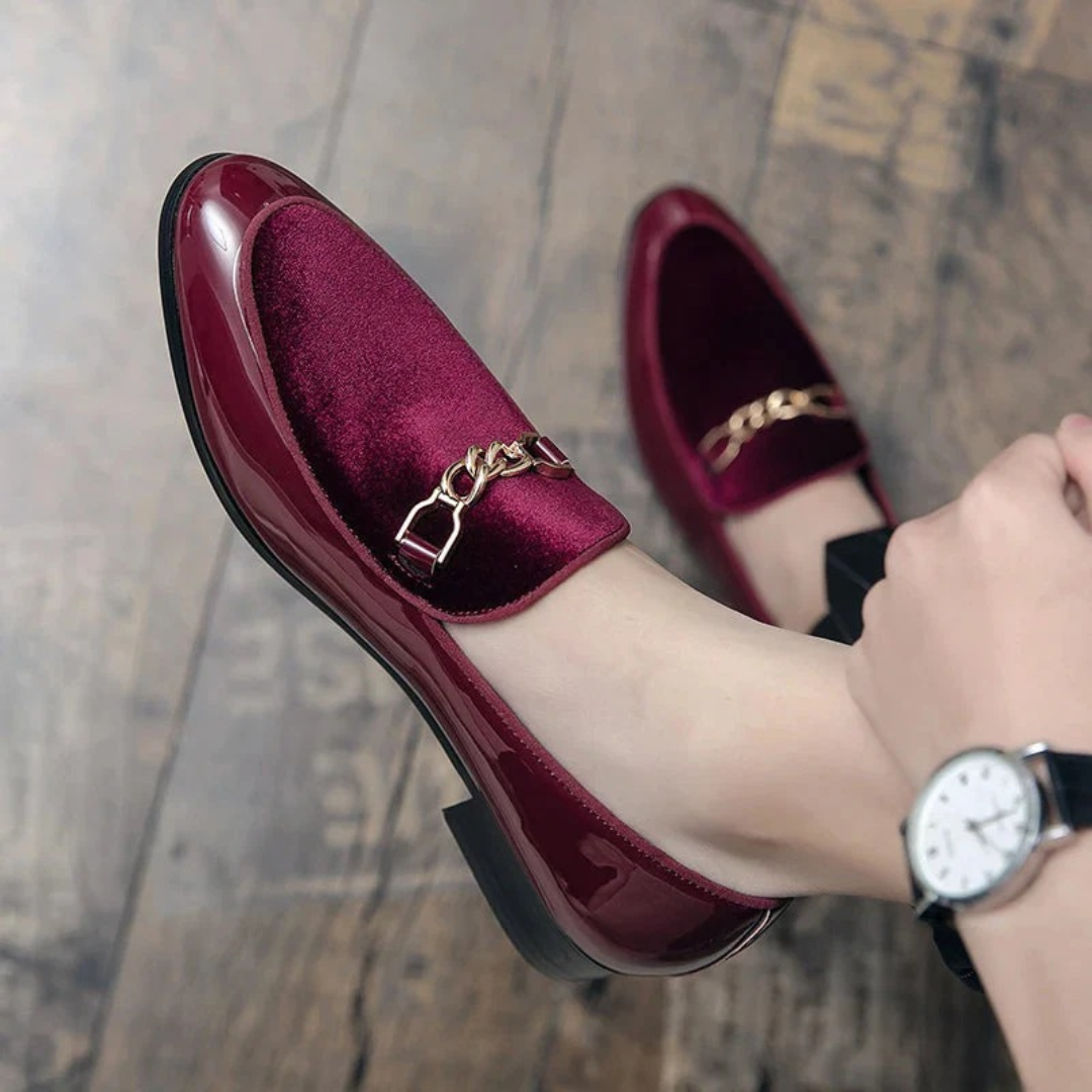 Martina | Damen Klassische Slip-On Loafer Kette