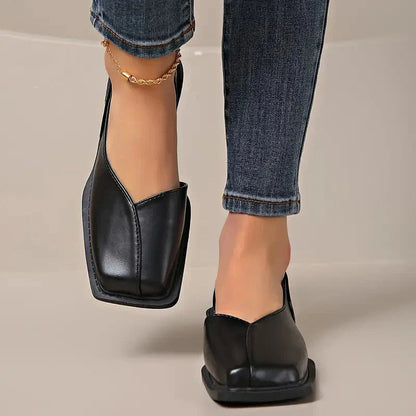 Scarpe basse slip-on in pelle da donna