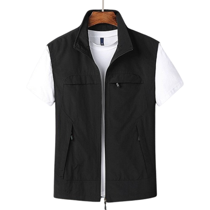 Men’s Lightweight Outdoor Gilet – Multi-Pocketed For Daily Wear