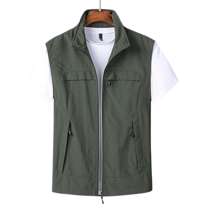 Men’s Lightweight Outdoor Gilet – Multi-Pocketed For Daily Wear