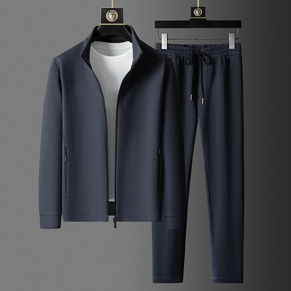 Men’s Two-Piece Comfortable Tracksuit Slim Fit for Casual Wear and Active Training Lightweight Premium Material