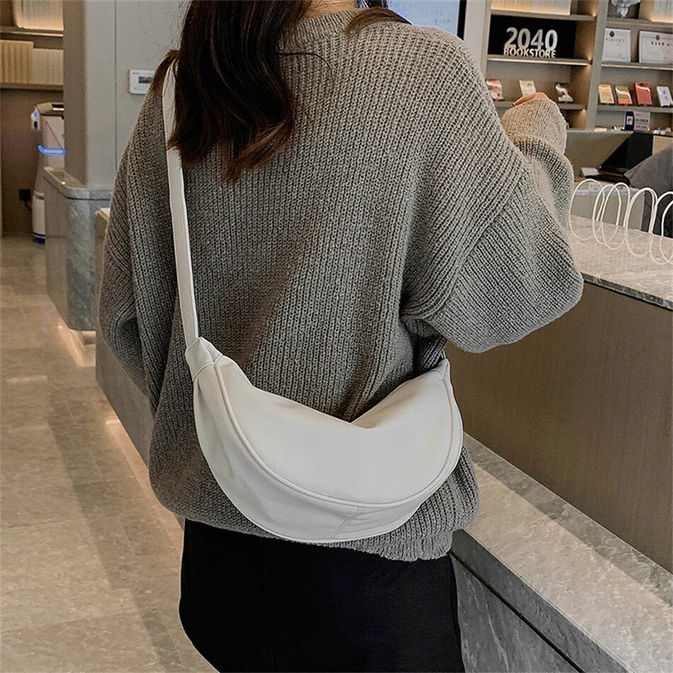 Nina | Bolsa de Couro Pequena Prática para Viagem Estilosa
