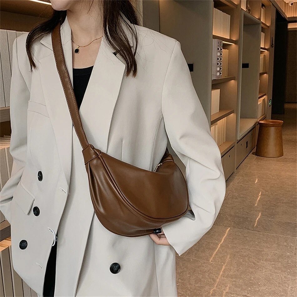 Nina | Bolsa de Couro Pequena Prática para Viagem Estilosa