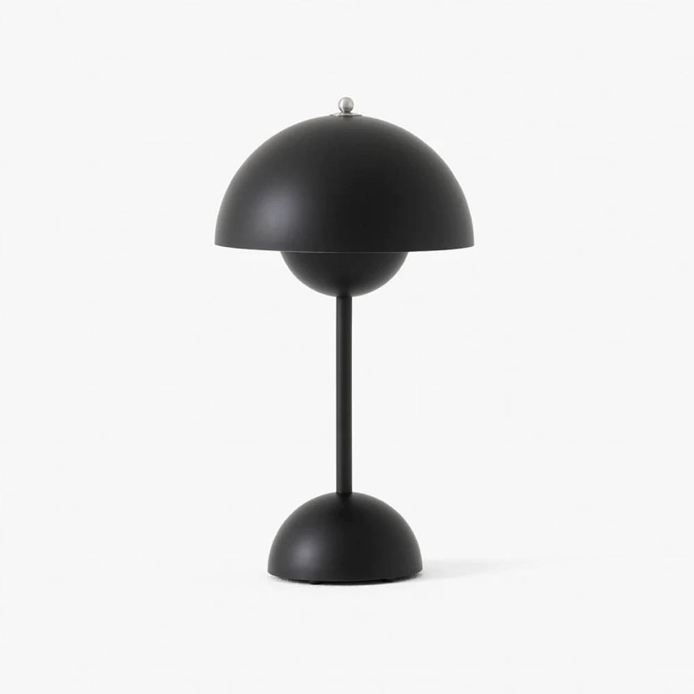 Trådløs Sengelampe med LED – Stilrent Design og Blødt Lys