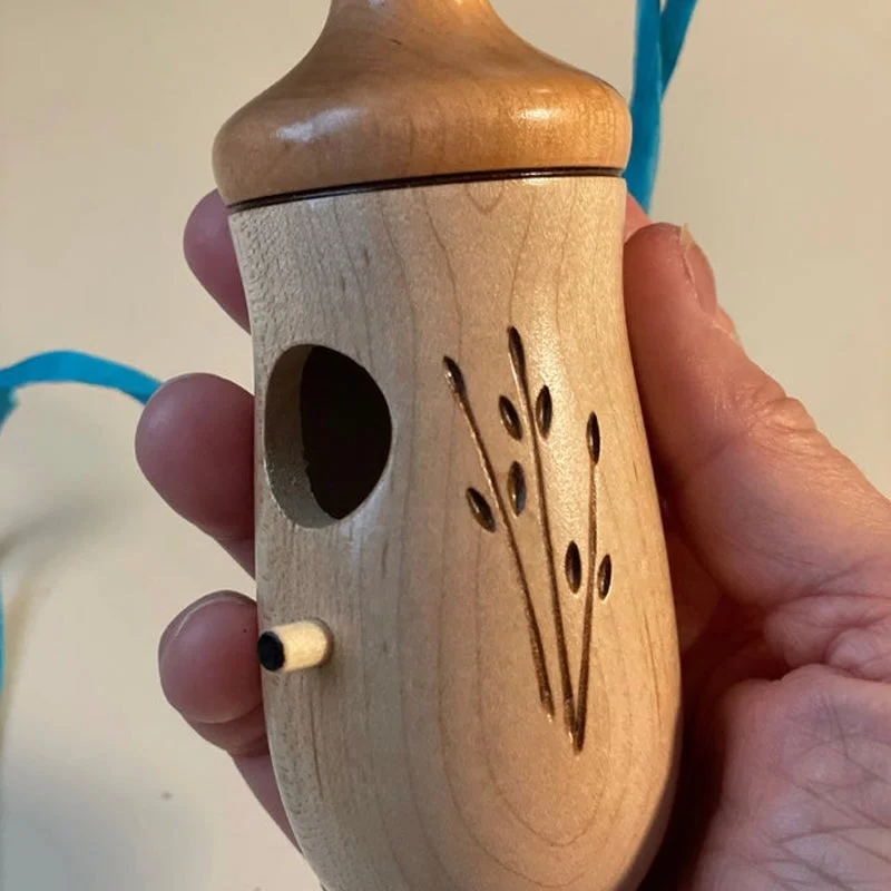 Hummingbird Nesting Box - Perfect Gift for Nature Enthusiasts