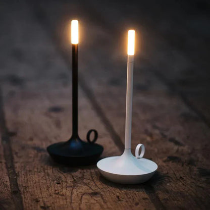 Minimalistische LED tafellamp met aanraakschakelaar in de vorm van een kaars
