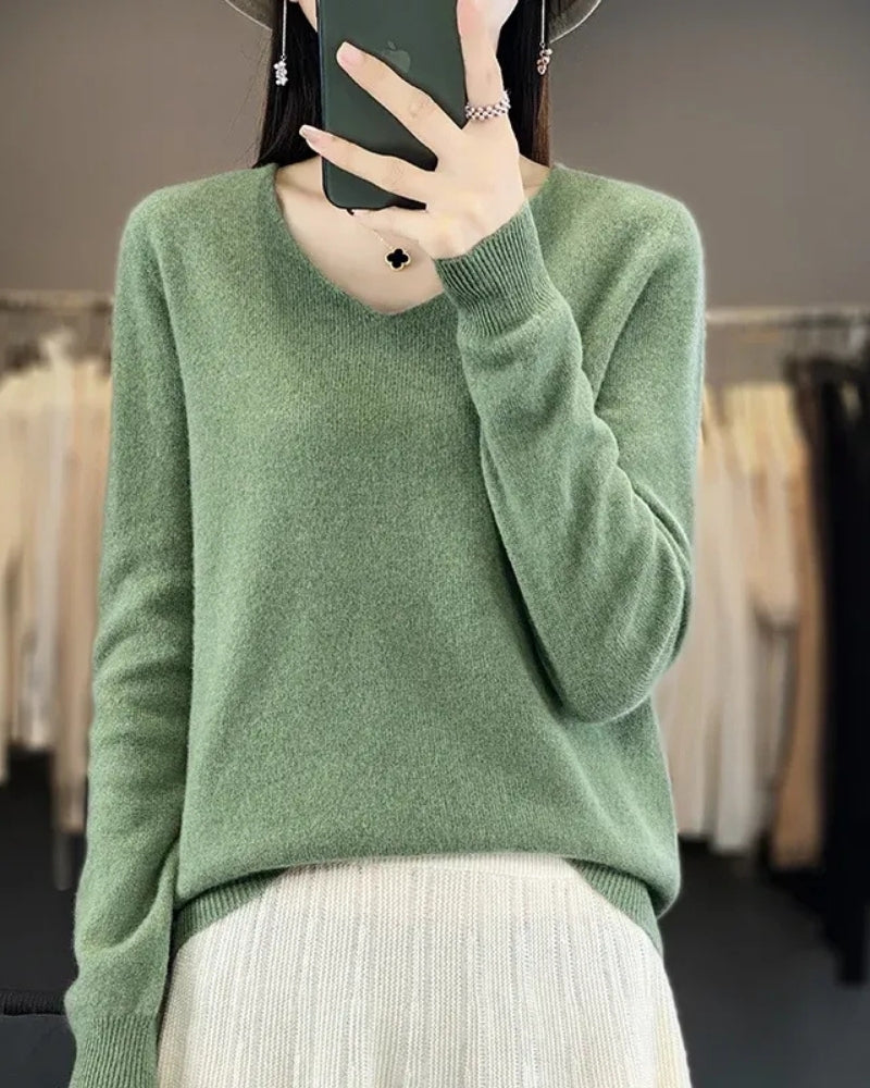Pullover aus 100% Merinowolle mit V-Ausschnitt – Für herbstliche und winterliche Looks