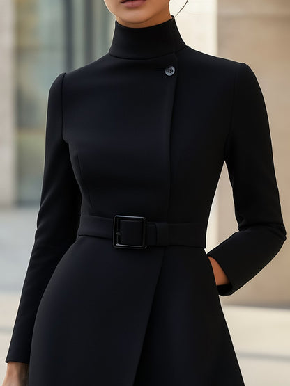 Maria | Vestido Evasê Elegante com Gola Alta e Cinto